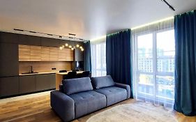 Kiev Home Apartments - станция метро Шулявская и рядом три ТЦ Мармелад, Аркадия, Космополит